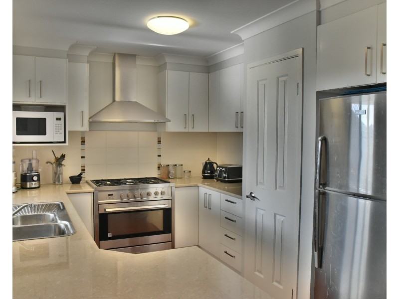 13 Topaz Crescent, Logan Reserve QLD 4133