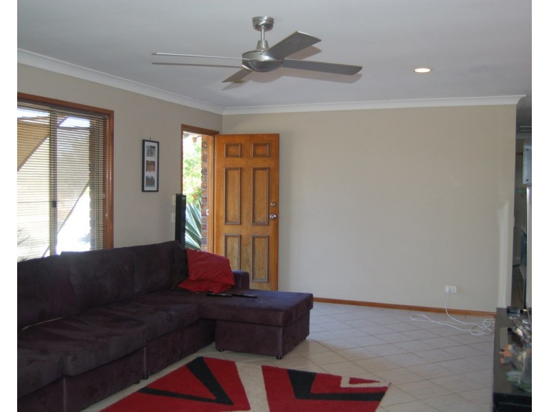 7 Liana Court, Regents Park QLD 4118