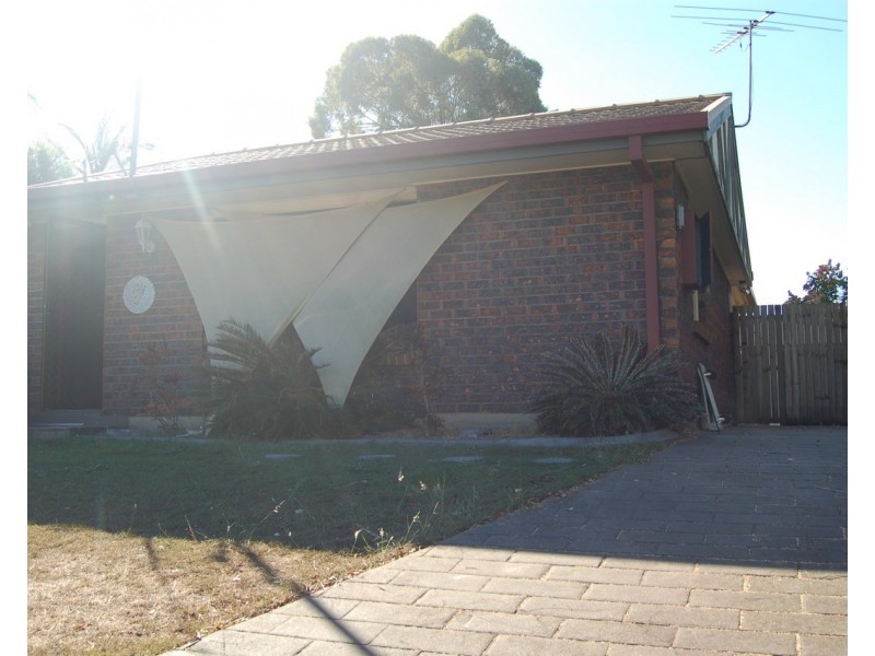 7 Liana Court, Regents Park QLD 4118