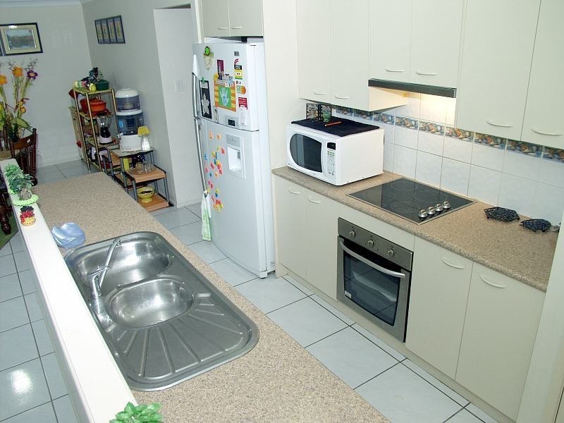 18 Tall Timber Road, New Beith QLD 4124