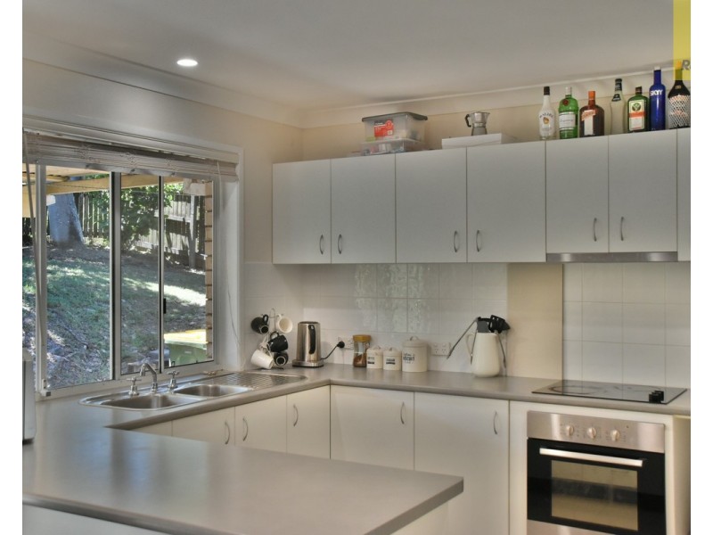 6 Magenta Court, Mount Warren Park QLD 4207