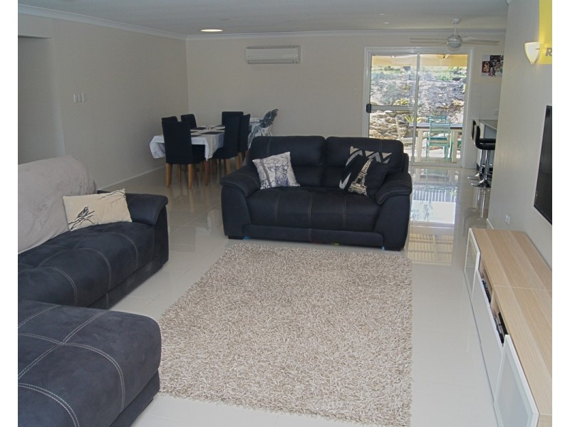 6 Magenta Court, Mount Warren Park QLD 4207