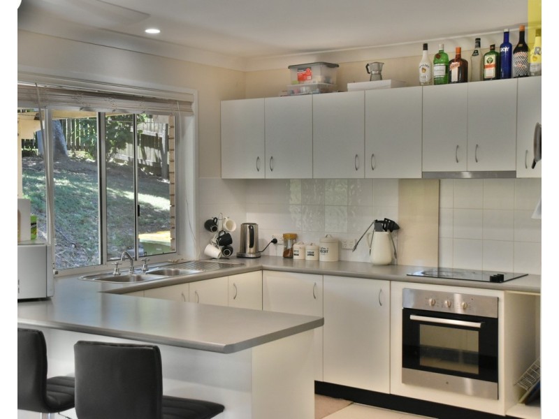 6 Magenta Court, Mount Warren Park QLD 4207