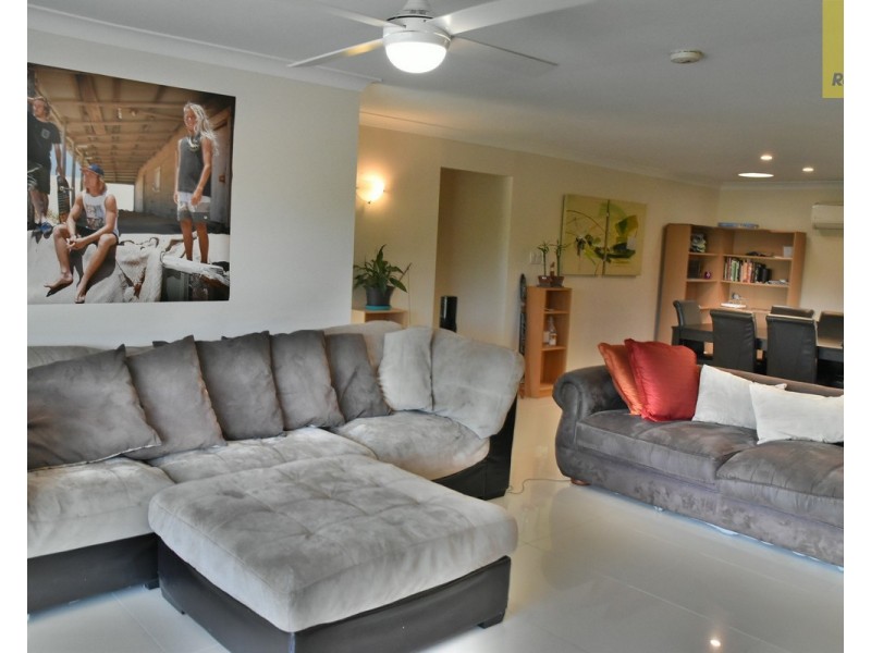 6 Magenta Court, Mount Warren Park QLD 4207