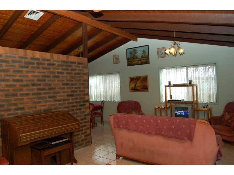 21 Clonmel Street, Regents Park QLD 4118