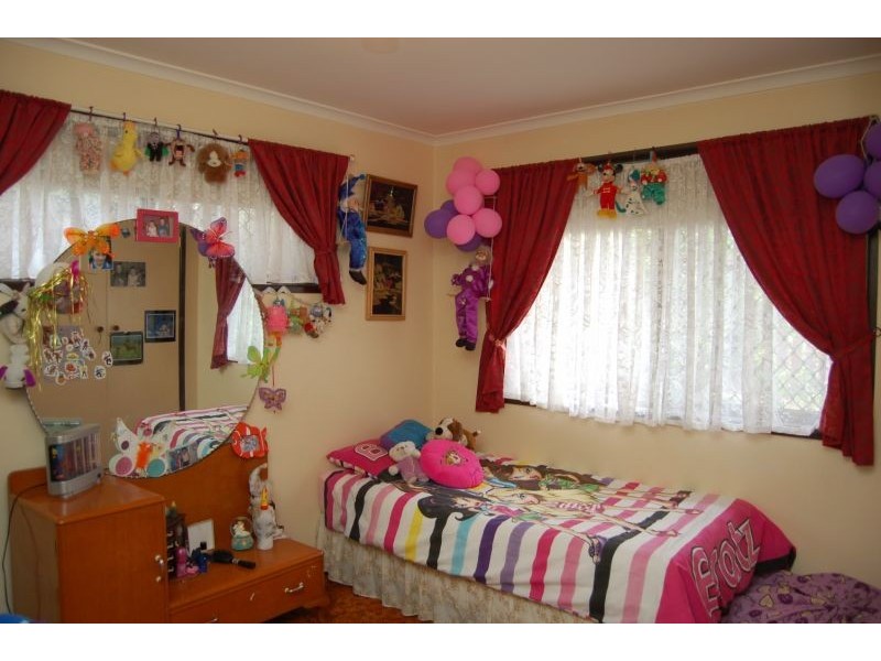 21 Clonmel Street, Regents Park QLD 4118