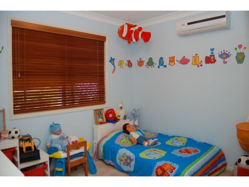 13 Burdekin Court, Hillcrest QLD 4118