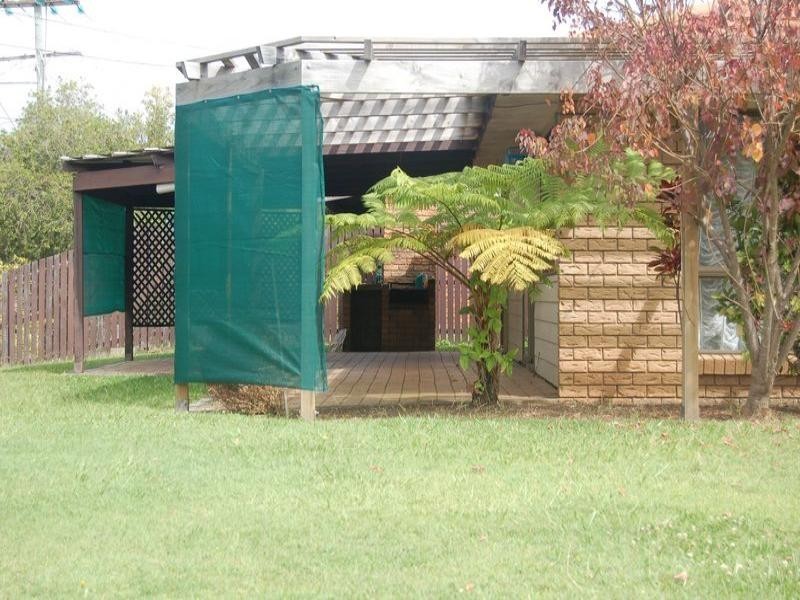 2 Bursaria Street, Crestmead QLD 4132