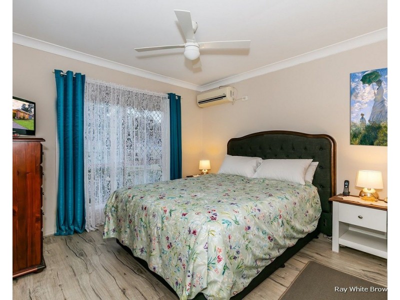 1 Cyril Court, Hillcrest QLD 4118