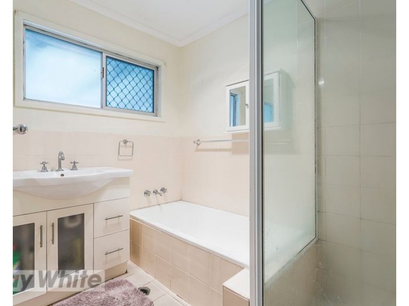 25 Dayana Street, Marsden QLD 4132