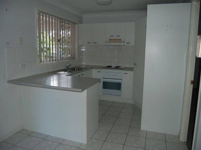 7 Rosegum Rise, Regents Park QLD 4118