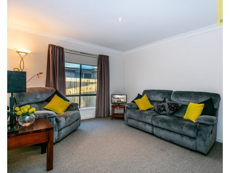 27 Mount Archer Road, Park Ridge QLD 4125