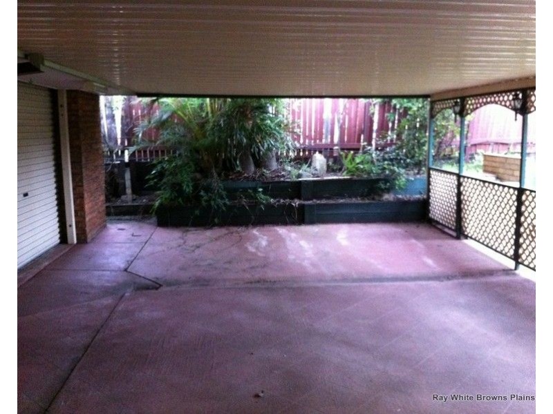 128 Estramina Road, Regents Park QLD 4118