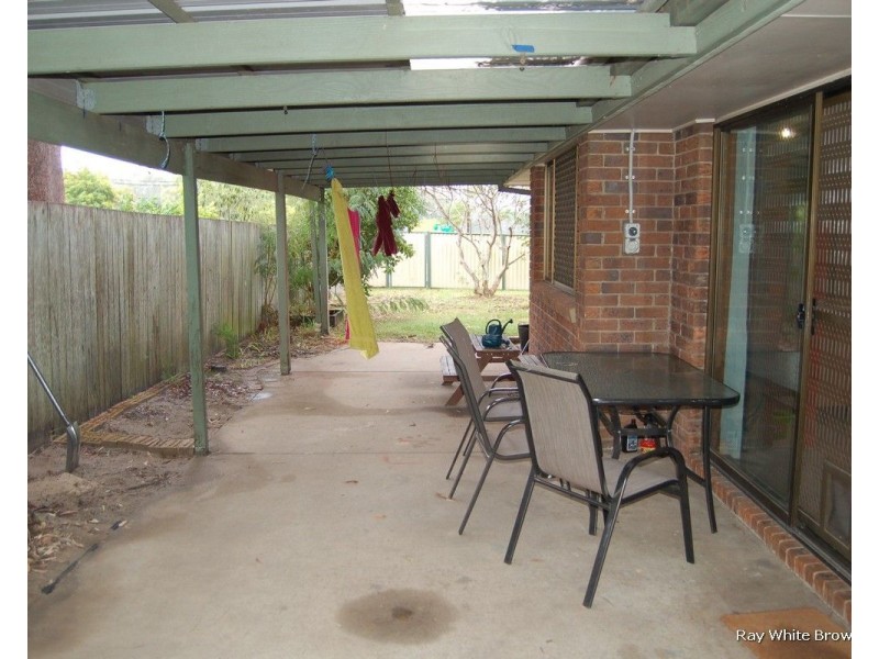 40 Emerald Drive, Regents Park QLD 4118