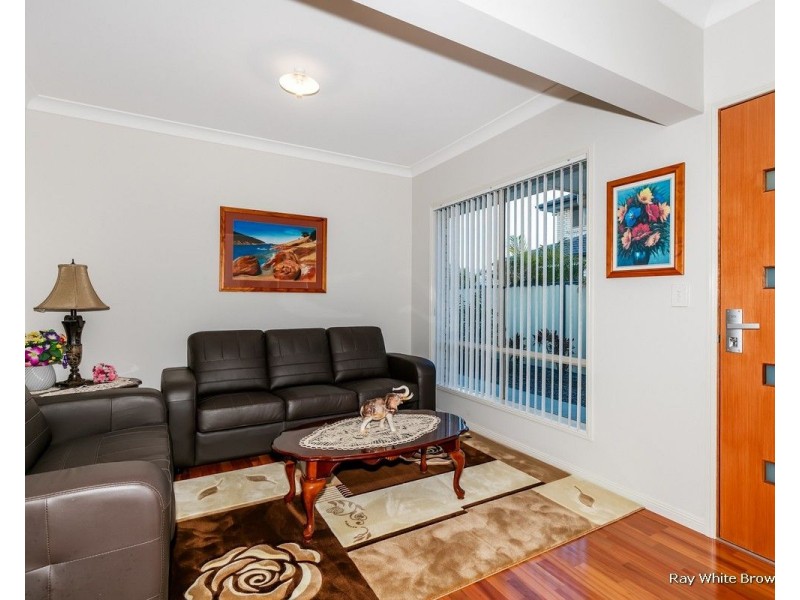35 Maryland Drive, Regents Park QLD 4118