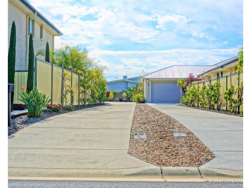 35 Maryland Drive, Regents Park QLD 4118