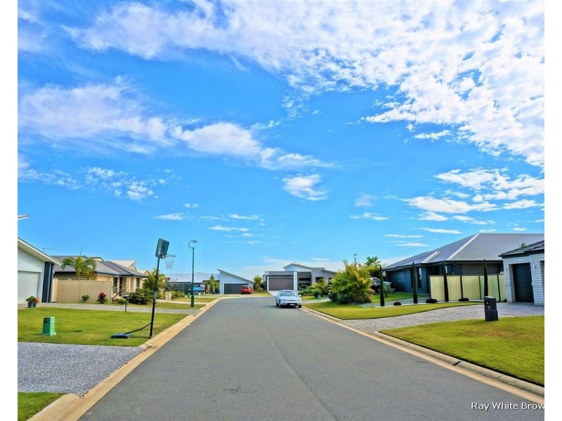 35 Maryland Drive, Regents Park QLD 4118