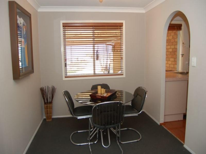 17 Windsong Court, Hillcrest QLD 4118