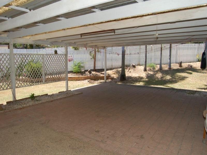17 Windsong Court, Hillcrest QLD 4118