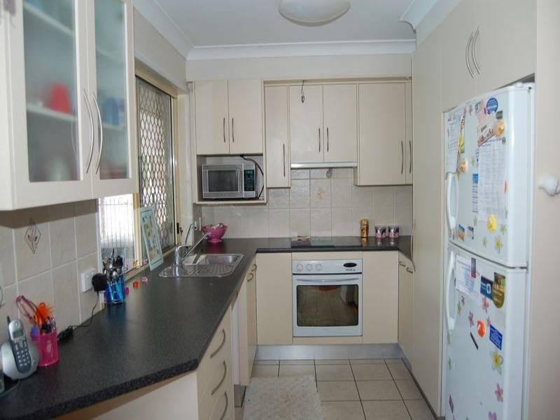 28 Eildon Close, Munruben QLD 4125