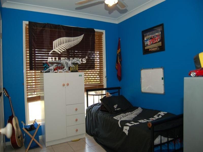 28 Eildon Close, Munruben QLD 4125