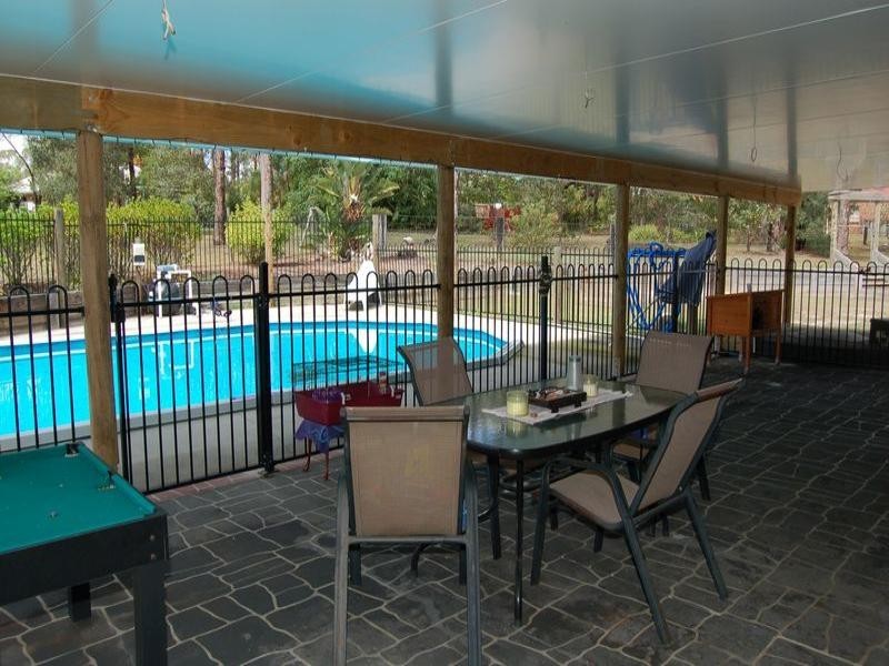 28 Eildon Close, Munruben QLD 4125