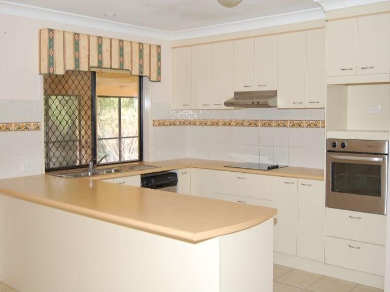 28 Colisa Crescent, Regents Park QLD 4118