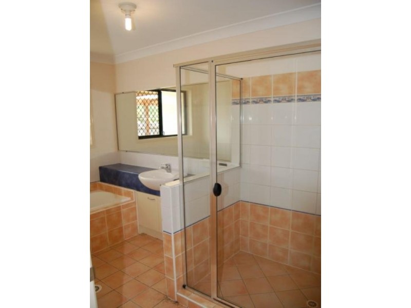 28 Colisa Crescent, Regents Park QLD 4118