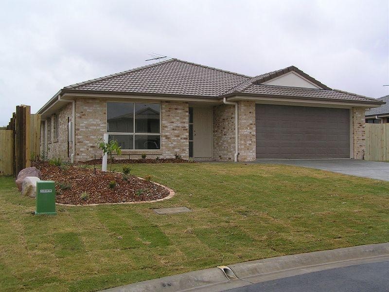 31 Coolum Court, Regents Park QLD 4118