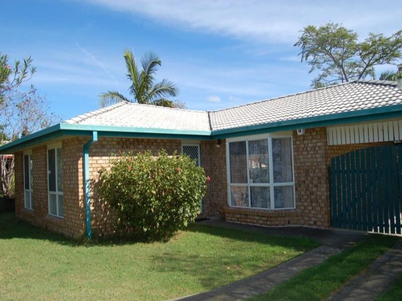 4 Billabong Court, Regents Park QLD 4118