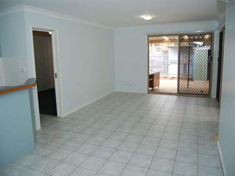 14 Greenvale Court, Regents Park QLD 4118