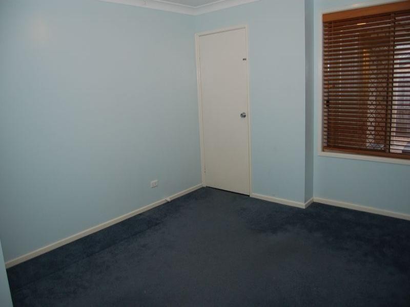 14 Greenvale Court, Regents Park QLD 4118