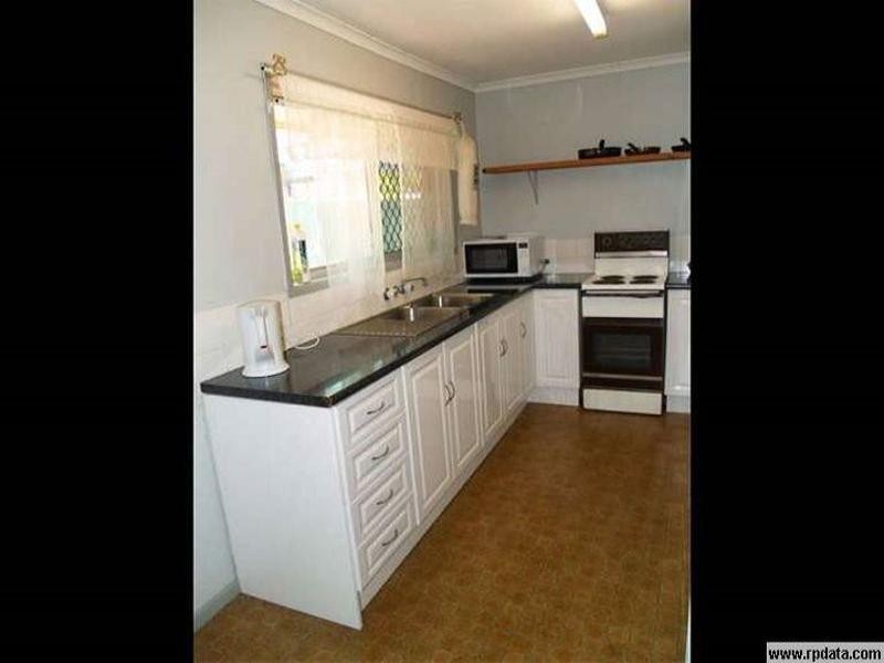11 Mackellar Drive, Boronia Heights QLD 4124