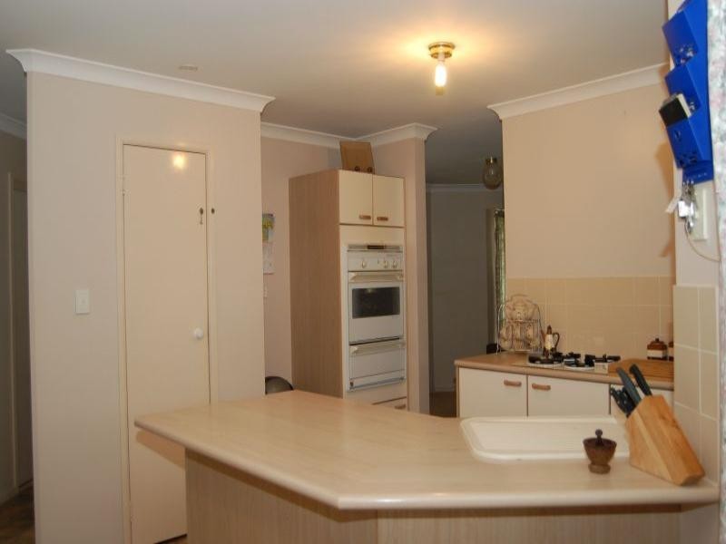 16 Mareeba Court, Boronia Heights QLD 4124