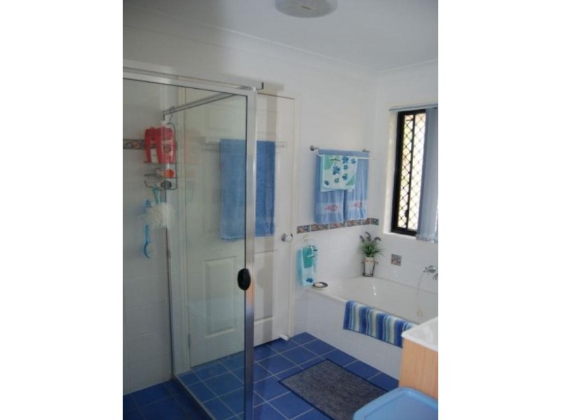 3 Regal Drive, Regents Park QLD 4118