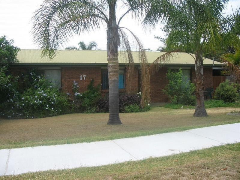 17 Penfold Street, Hillcrest QLD 4118