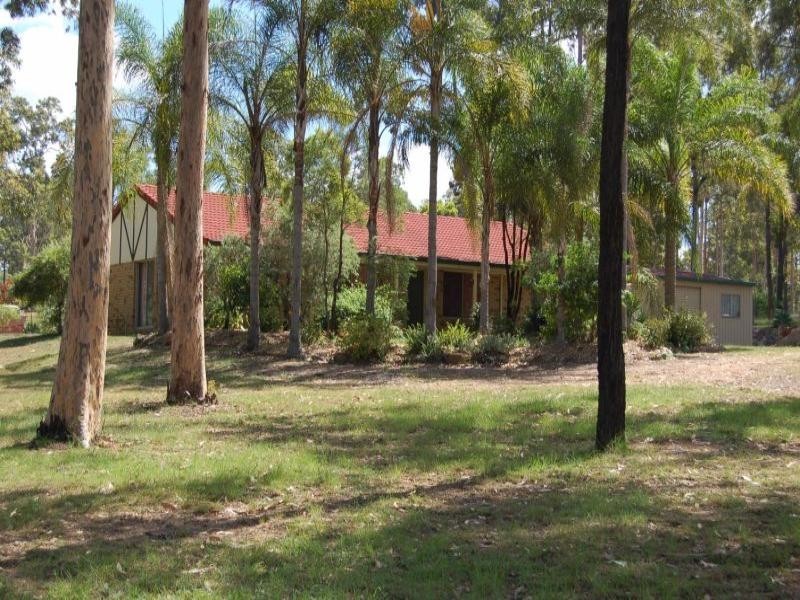 2 Lee Court, Greenbank QLD 4124