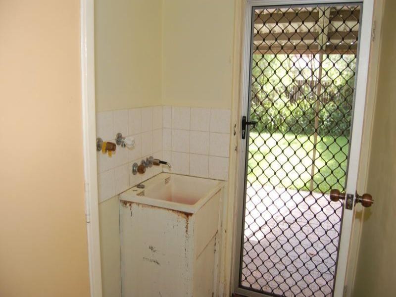 42 Forestwood Street, Crestmead QLD 4132