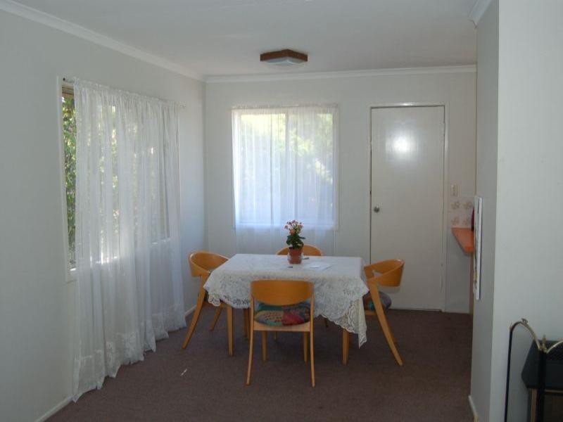9 Dryade Street, Regents Park QLD 4118