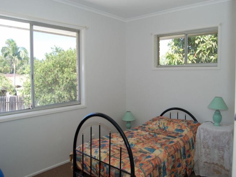 9 Dryade Street, Regents Park QLD 4118