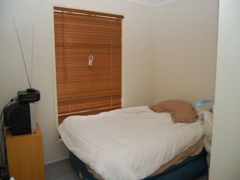 24 Fifth Avenue, Browns Plains QLD 4118