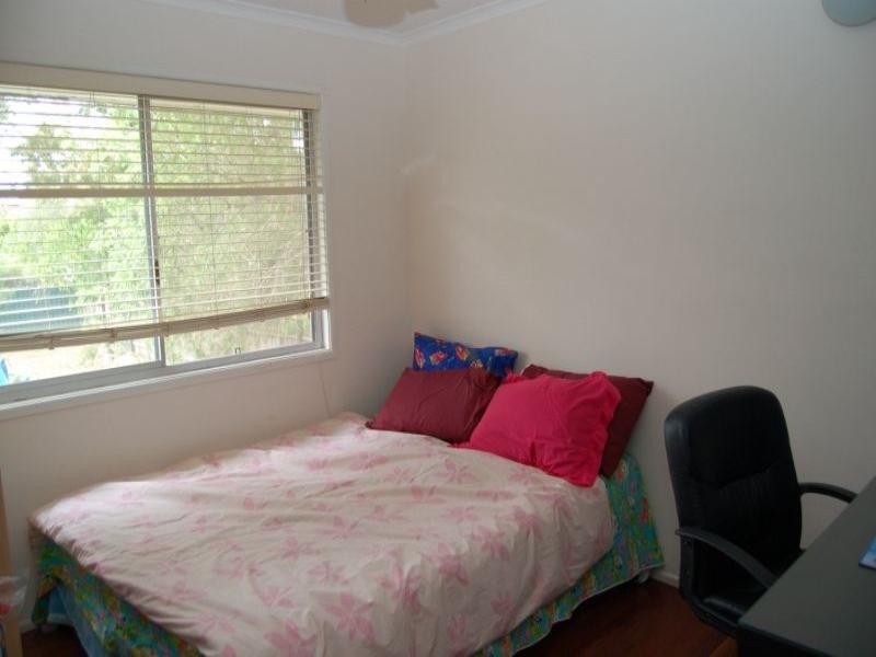 13 Balsa Street, Crestmead QLD 4132