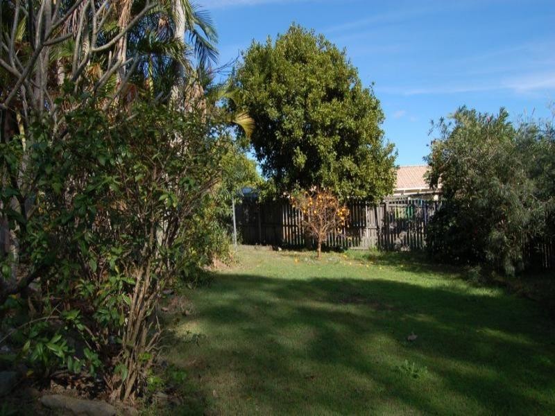4 Billabong Court, Regents Park QLD 4118