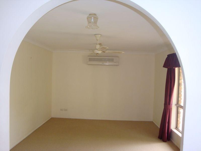 12 Grand Central Court, Boronia Heights QLD 4124