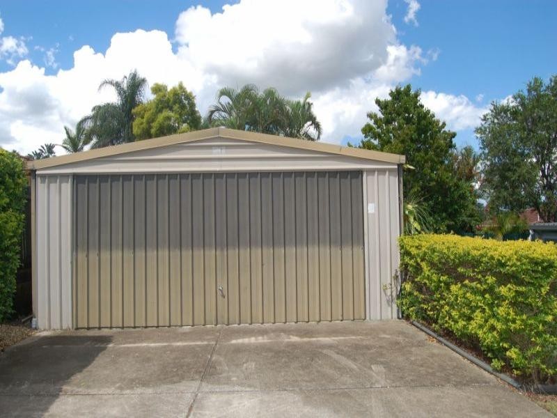 2 Kingfield Court, Regents Park QLD 4118