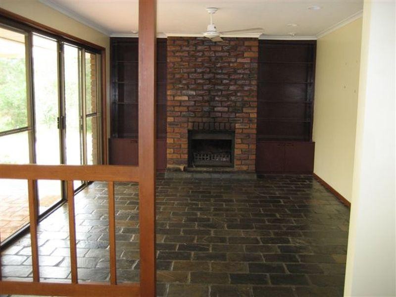 1 Cooreen Road, Munruben QLD 4125