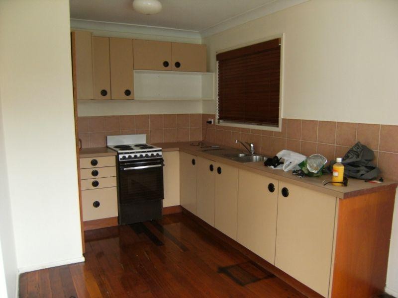 15 Tulong Street, Crestmead QLD 4132