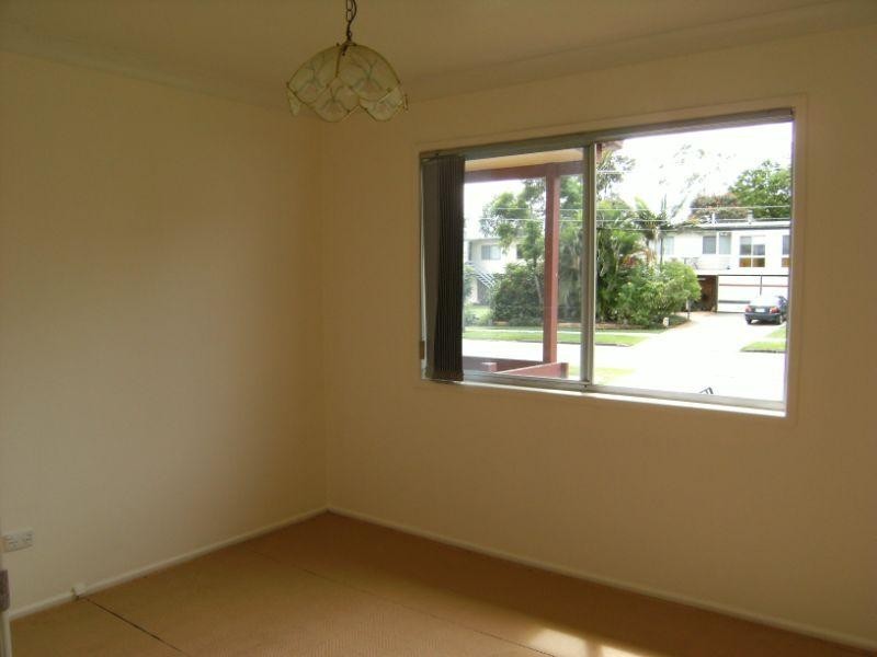 15 Tulong Street, Crestmead QLD 4132