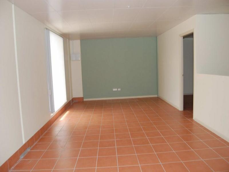 13/15 Corporate Place, Hillcrest QLD 4118