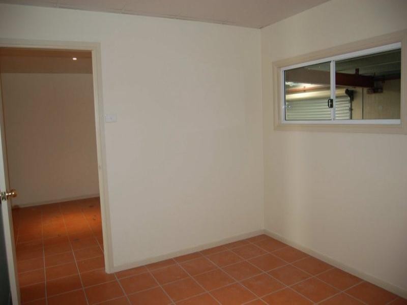 13/15 Corporate Place, Hillcrest QLD 4118